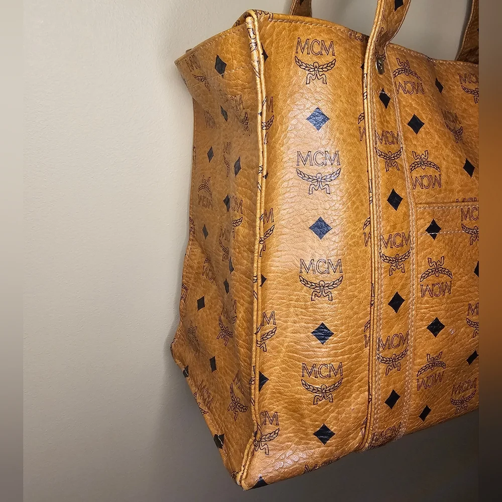 MCM Vintage Visetos Zip top tote